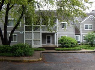 62 Lake Ave, Louisville, KY 40206