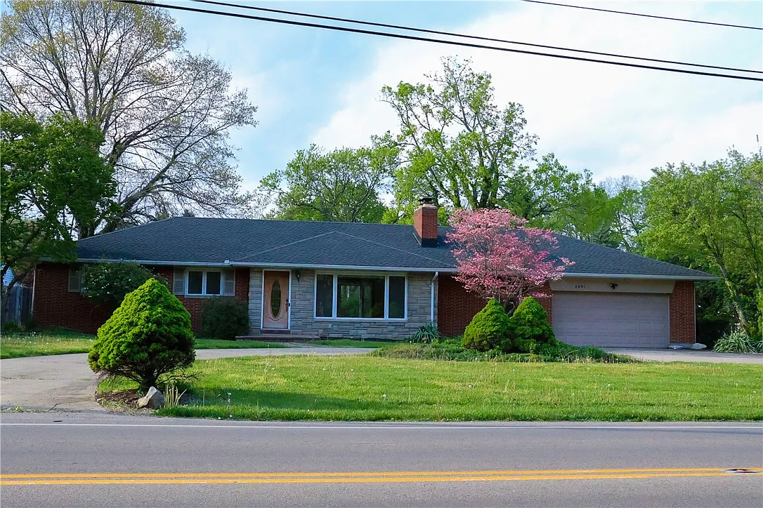 6091 Mad River Rd photo 1