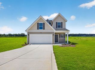 104 Hayes Dr, Pikeville, NC 27863