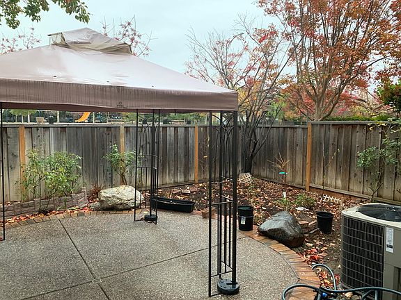 4th image of 326 Ballymore Cir