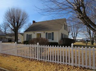 2711 Plymouth Dr, Mount Sterling, MO 65062