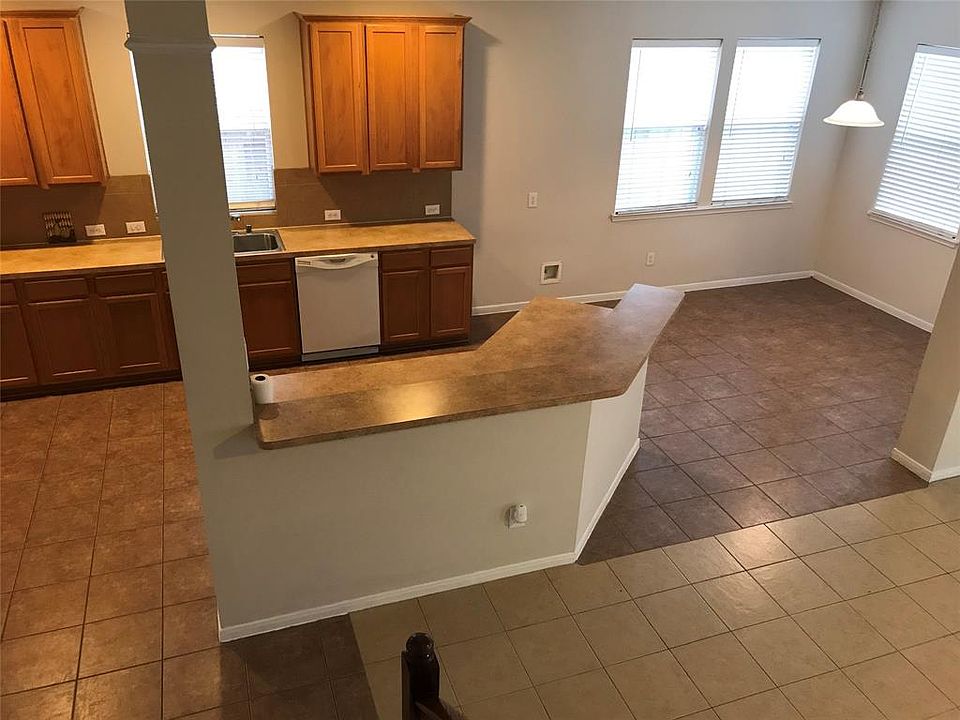 1st image of 6915 Chapel Meadow Ln