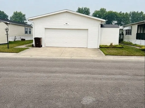 235 Buckingham Dr, Lima, OH 45807