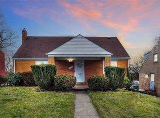 397 Collins Dr, Pittsburgh, PA