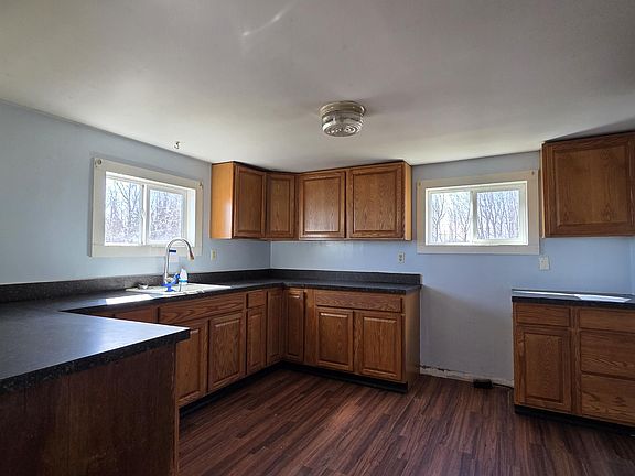 2nd image of 508 Horseback Road
