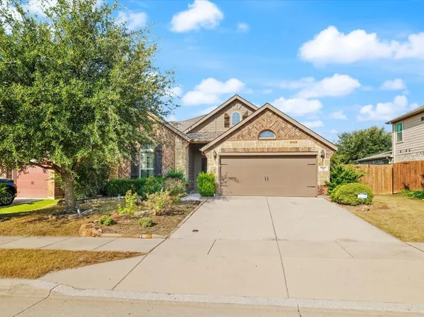 9921 Chrysalis Dr, Fort Worth, TX 76131