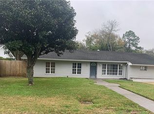 121 Oak Ave, Nine Mile Point, LA 70094