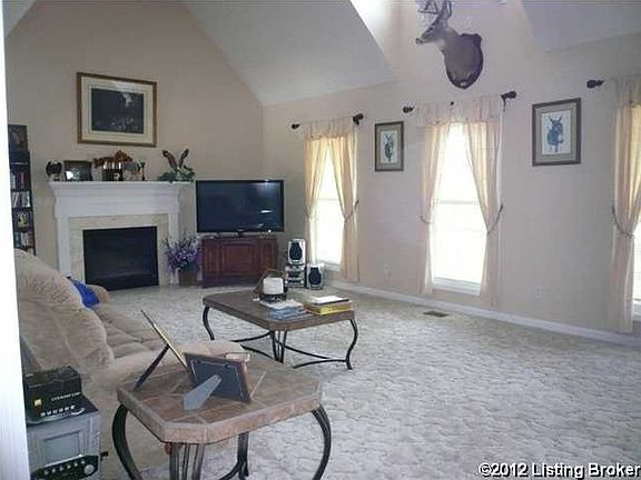 4th image of 8932 Thixton Ln