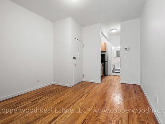 4th image of 405 E 87th St APT 3B