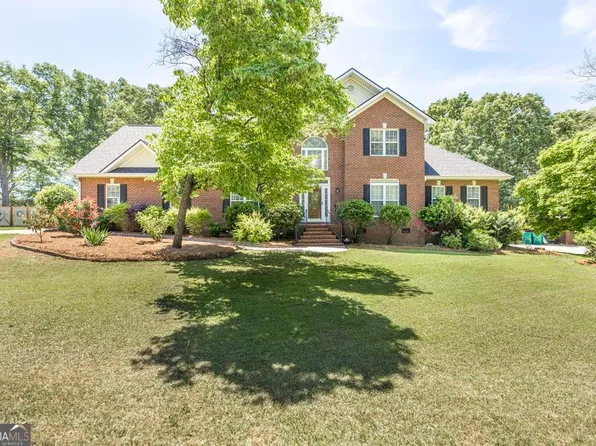121 Briarmoor Dr, Warner Robins, GA 31088