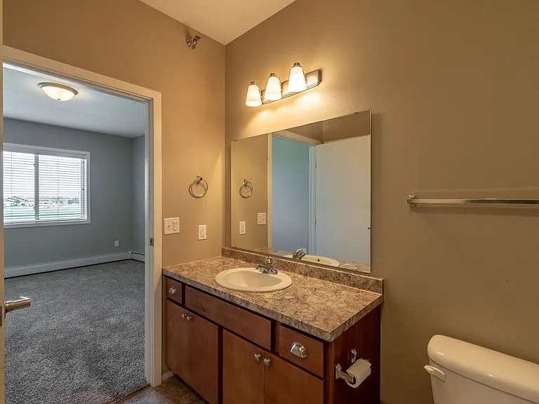 4050 S 34th St — Photo 16