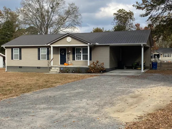 807 Snowden Dr, Boaz, AL 35957