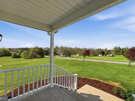 5th image of 554 Cherry Hill Farm Dr