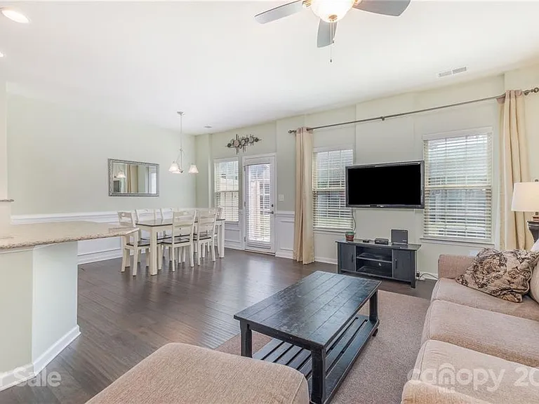 11053 Telegraph Rd NW — Photo 11