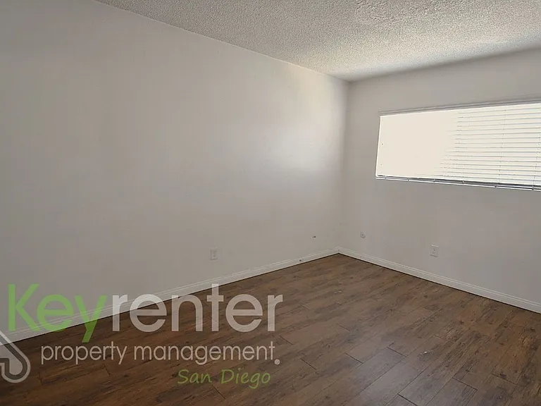 4580 33rd St #6 — Photo 16