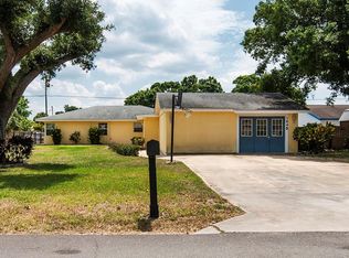 1645 4th Pl, Vero Beach, FL 32962