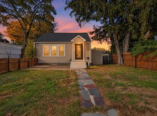 14 Harrison St, Framingham, MA 01702