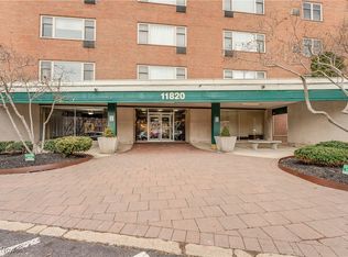 11820 Edgewater Dr APT 419, Lakewood, OH