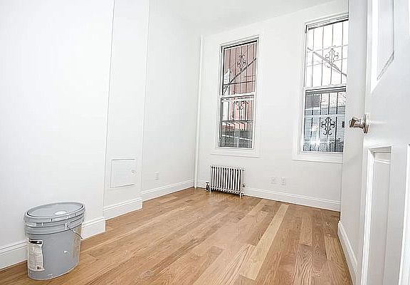 2nd image of 297 Wyckoff Ave APT 1L