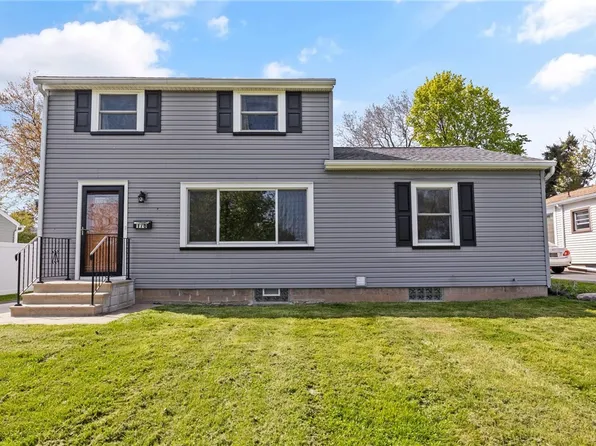 176 Ingomar Dr, Rochester, NY 14612