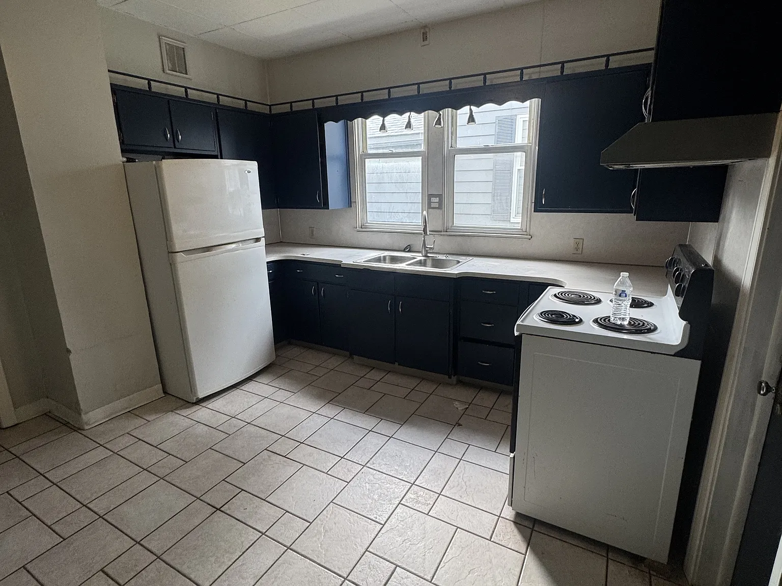 420 Duncan Avenue - 1 — Photo 3