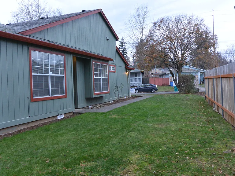 8307 NE Starflower Ct — Photo 23