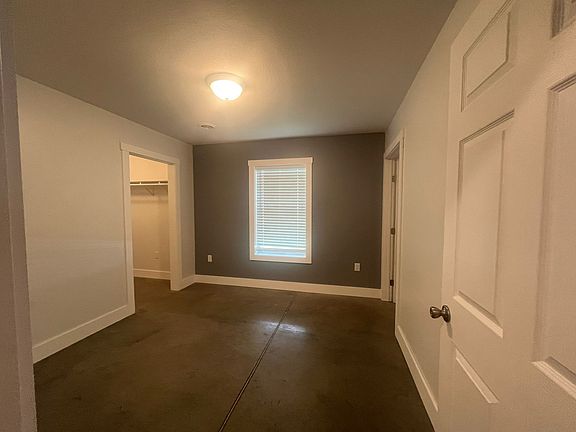 5th image of 421 E 6th Ave