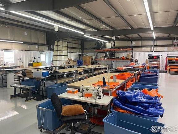 4th image of 219 N Timberline Rd