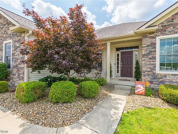 4th image of 23201 Lakeridge Way