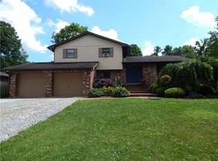 88 Valleyview Rd, Scenery Hill, PA 15360