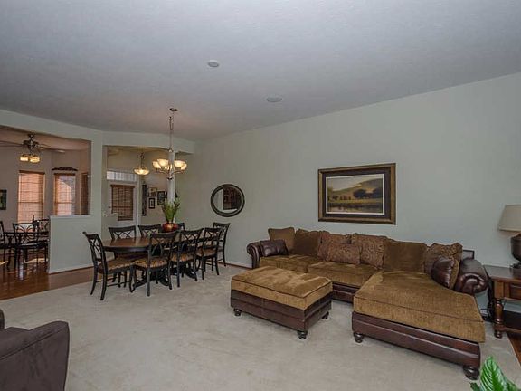 4th image of 5835 Clearwater Dr