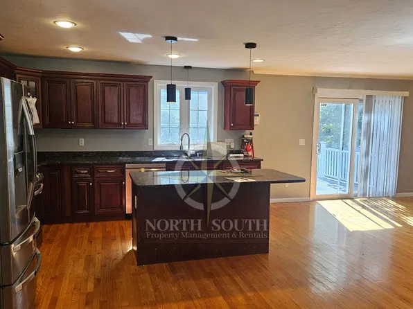 128 Brookside Ave, Brockton, MA 02301