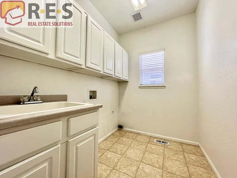 3700 Rawhide Cir — Photo 15
