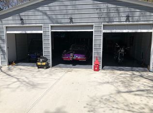 35 Beaver Dam Rd, Islip, NY 11751