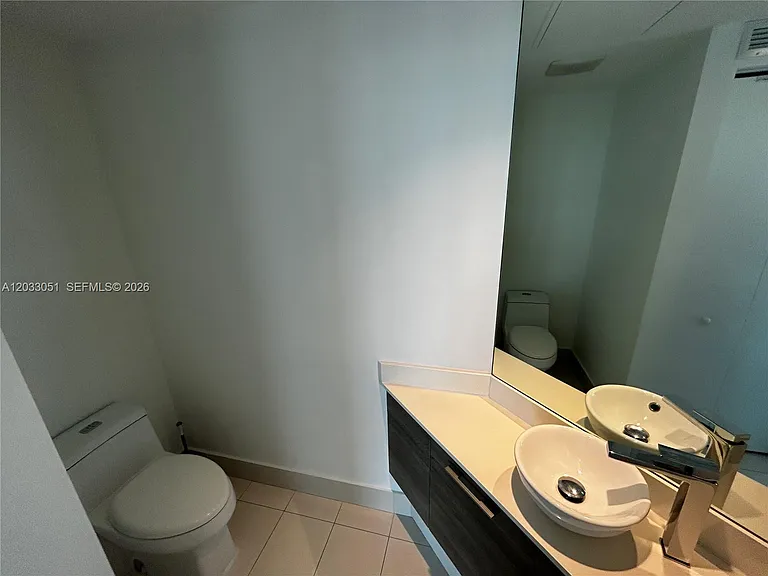 650 NE 32nd St #1608 — Photo 9