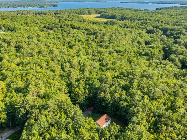 30 Stoney Brook Road, Raymond, ME 04071