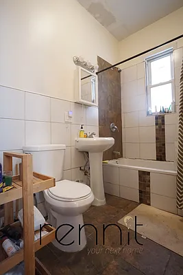 Rented by Rennit Inc. | media 23