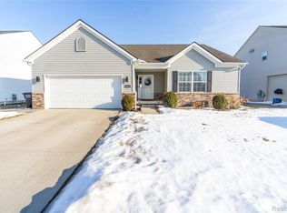 9054 Rock Harbor Dr, Newport, MI 48166