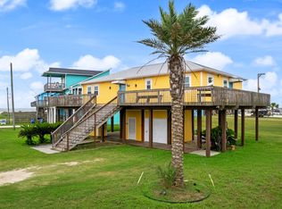 125 Bay Ave, Surfside Beach, TX 77541