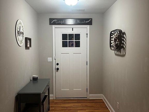 2nd image of 148 Briar Meadow Trl SE