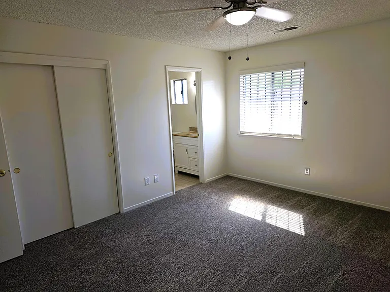 4951 E Fillmore Ave — Photo 9