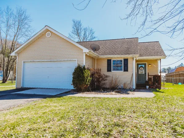 108 Kelly St NE, Wise, VA 24293