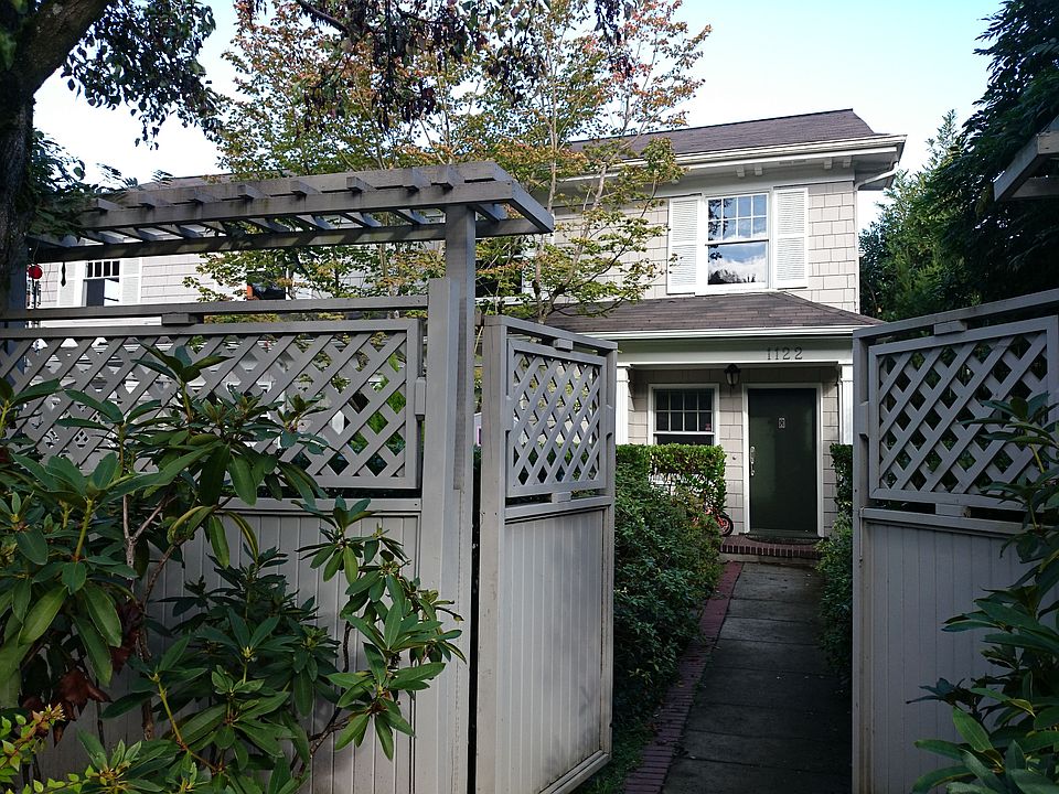 2nd image of 1122 23rd Ave E