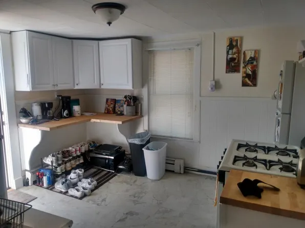 9 Pearl St #2, Gloucester, MA 01930