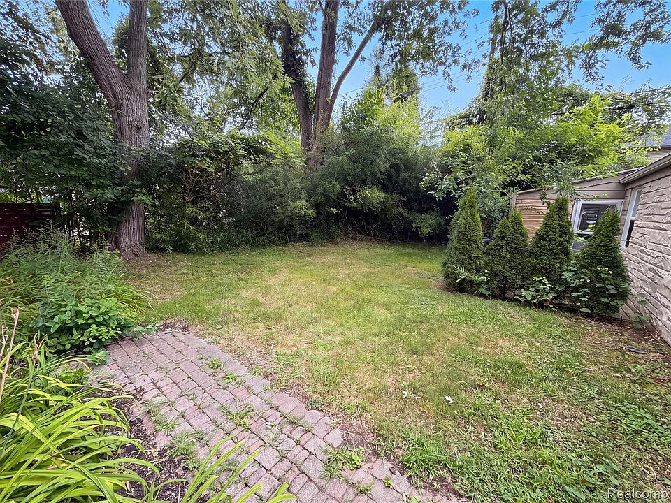 30406 Everett St, photo 21
