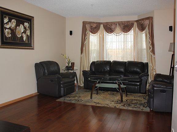 3rd image of 15500 Lilac Dr