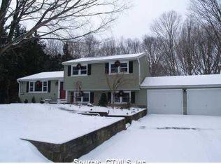 11 Bright Hill Dr, Clinton, CT 06413