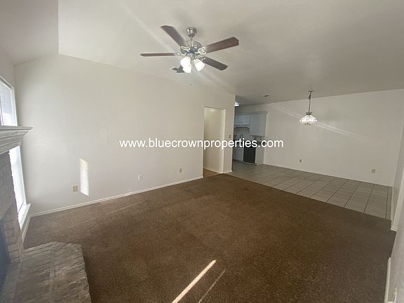 4th image of 10305 Lone Pine Ln