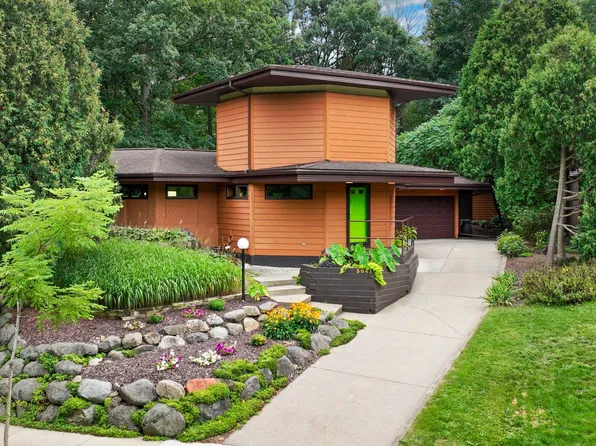 3041 Irvington Way, Madison, WI 53713