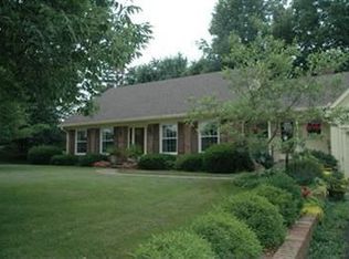 1190 Stourbridge Rd, Versailles, KY 40383